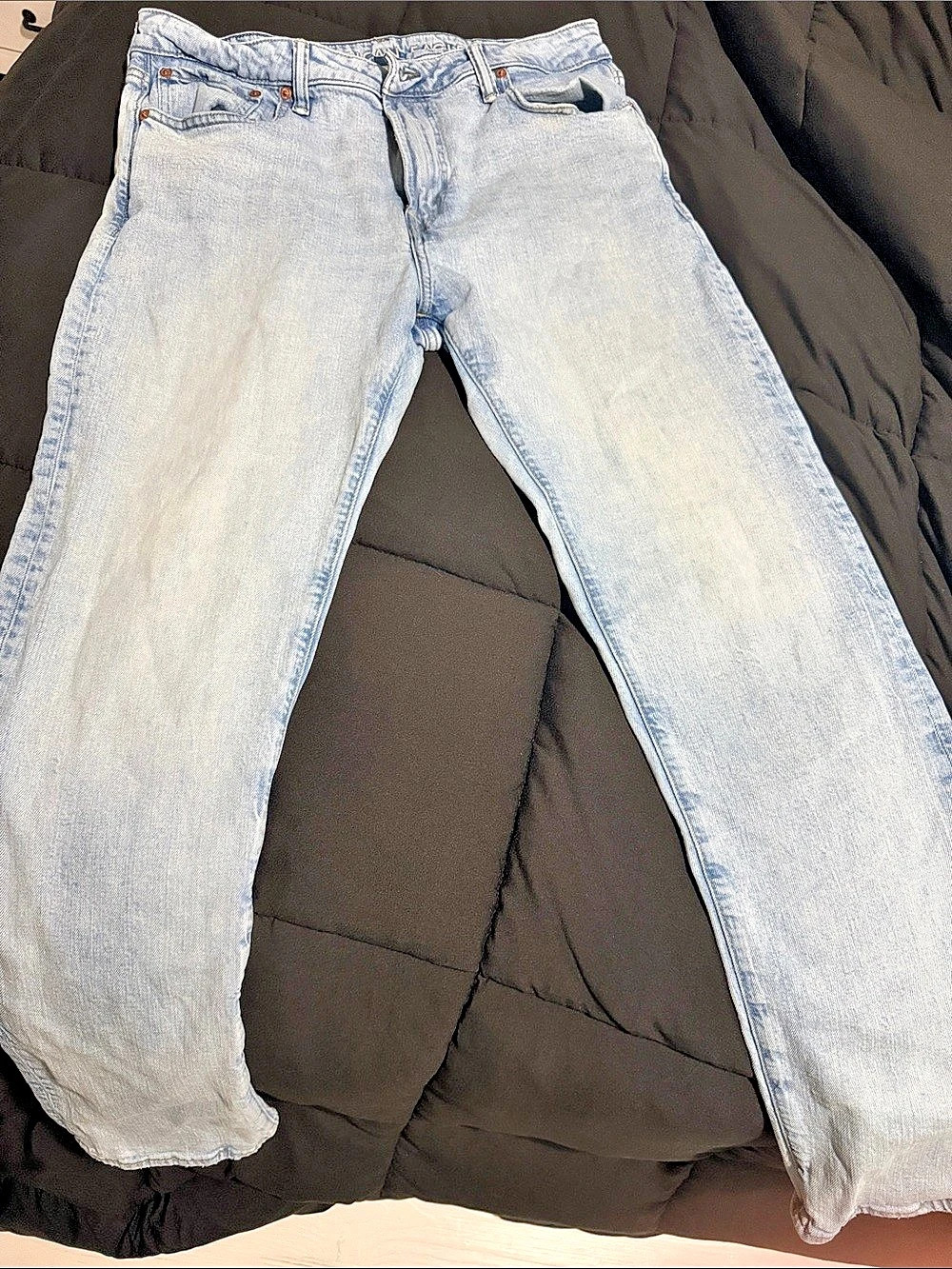American Eagle Outfitters Men’s Faded Blue Jeans 36x34 air flex+
